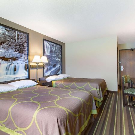 Super 8 By Wyndham Weston Wv Otel Dış mekan fotoğraf
