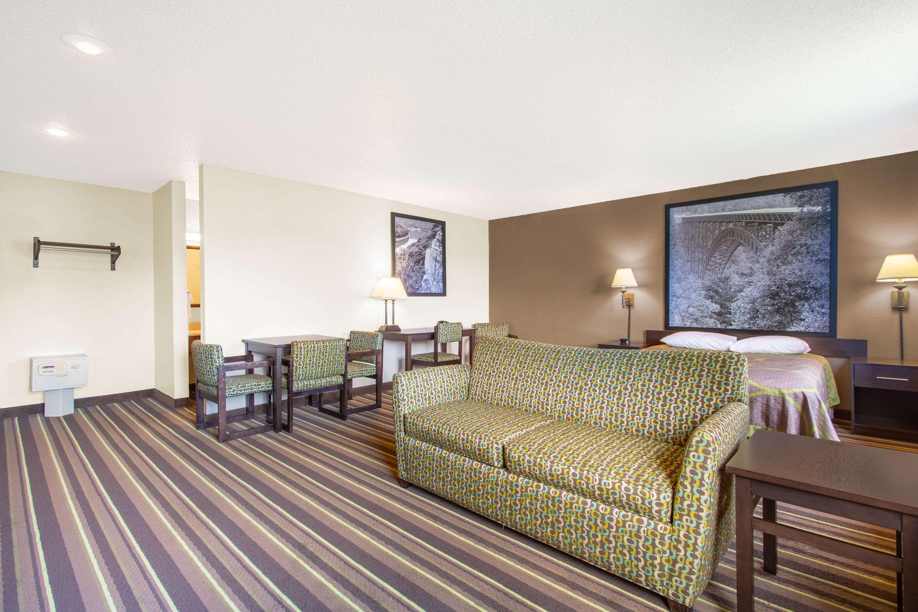 Super 8 By Wyndham Weston Wv Otel Dış mekan fotoğraf