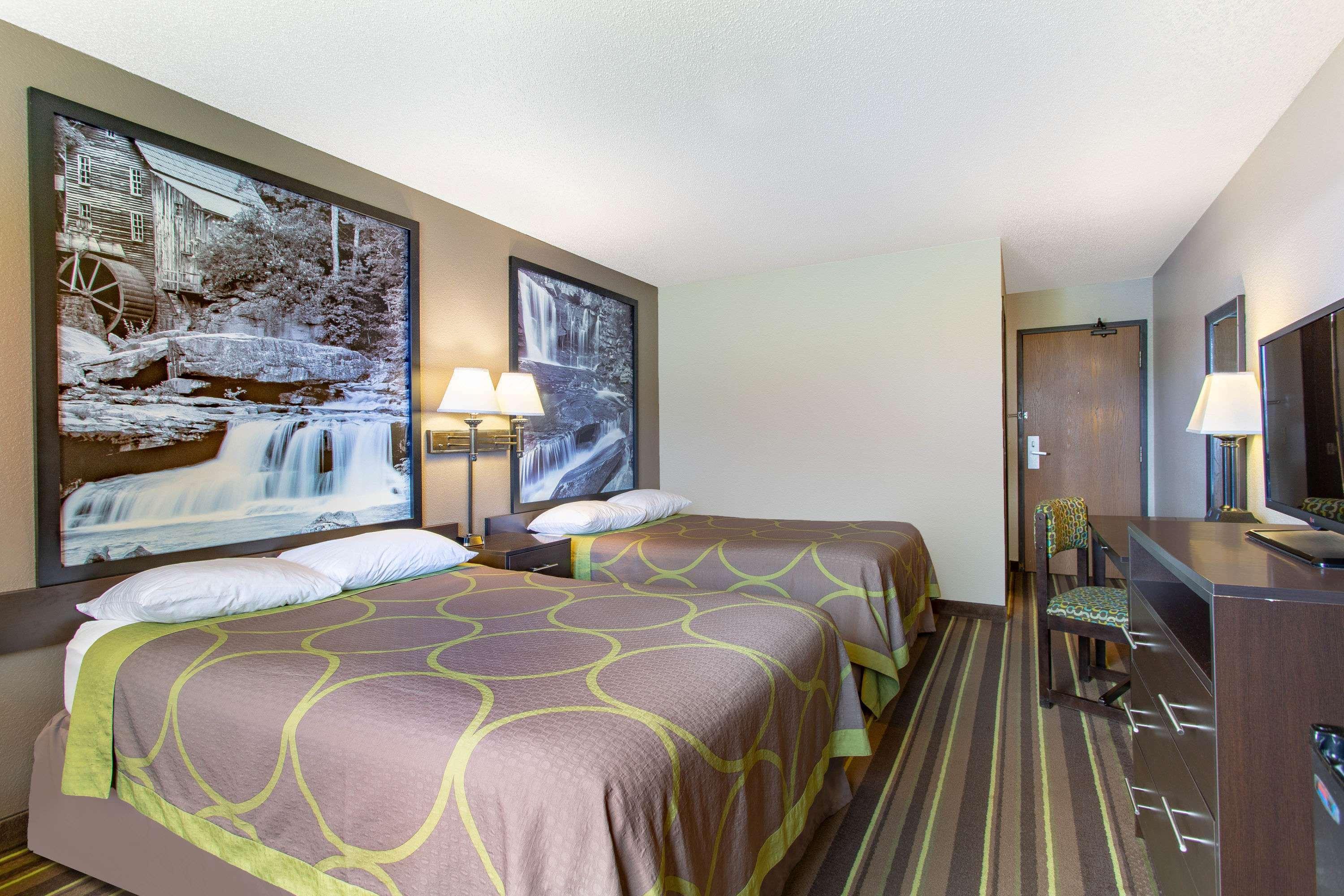 Super 8 By Wyndham Weston Wv Otel Dış mekan fotoğraf
