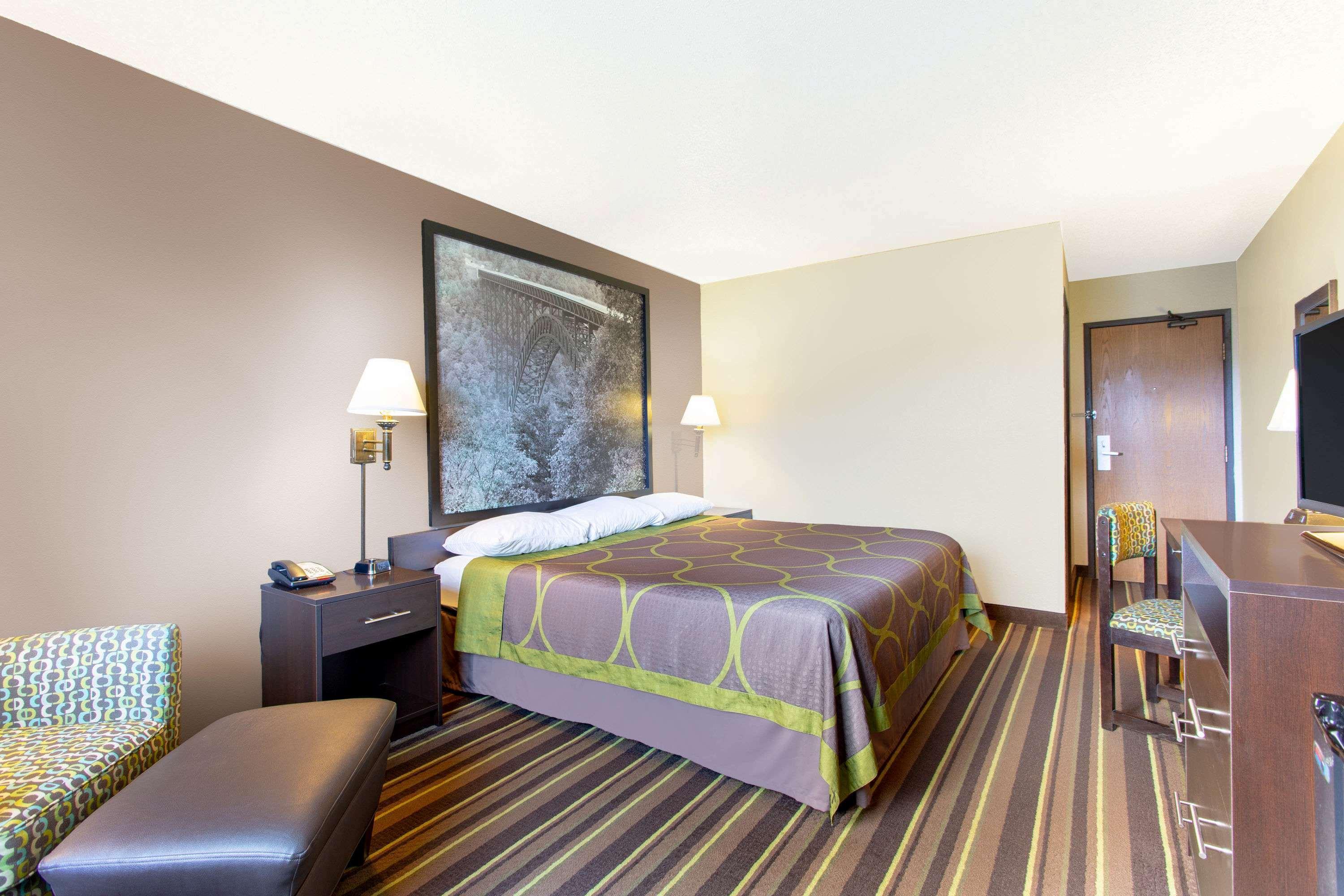 Super 8 By Wyndham Weston Wv Otel Dış mekan fotoğraf