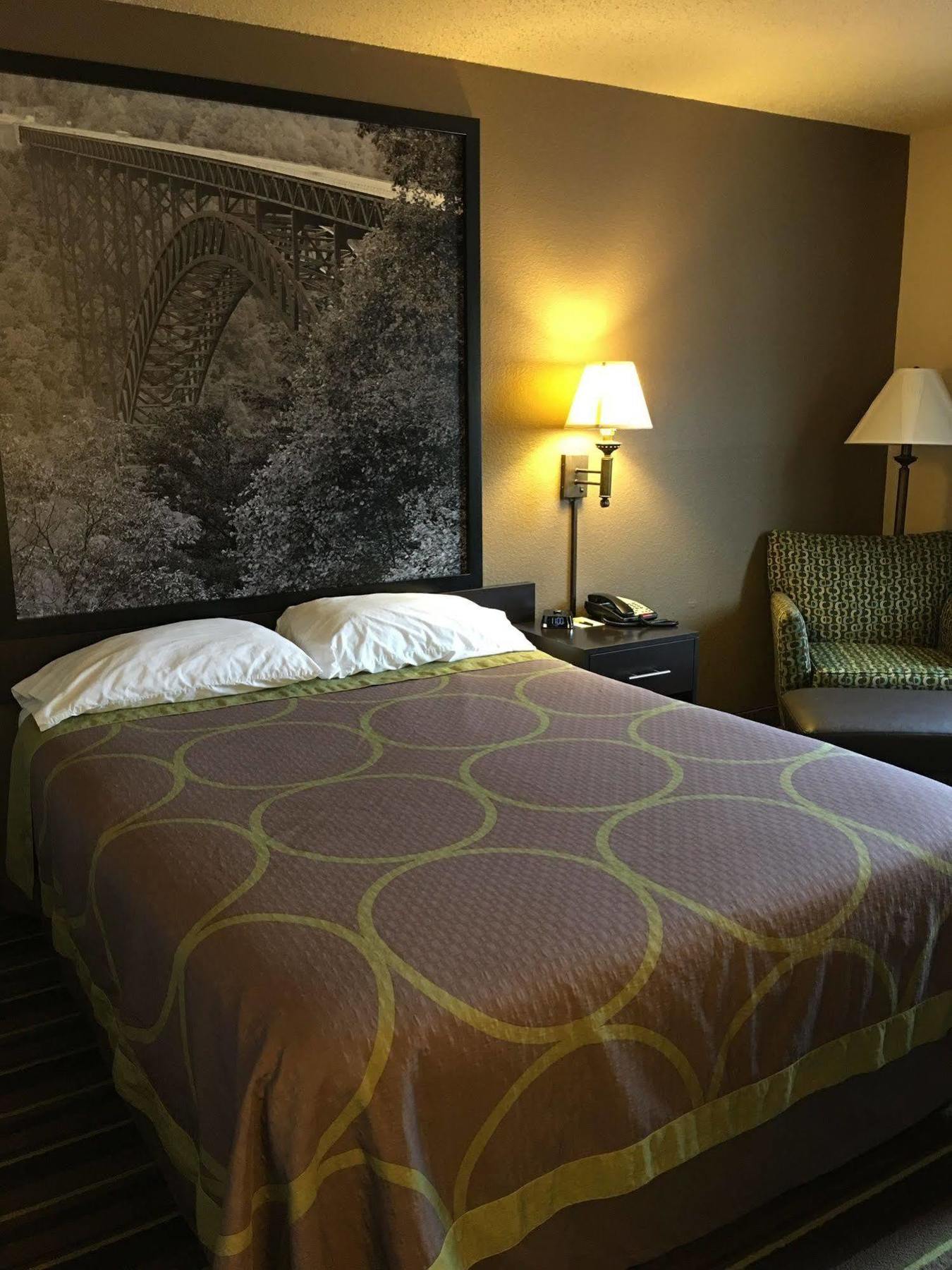 Super 8 By Wyndham Weston Wv Otel Dış mekan fotoğraf